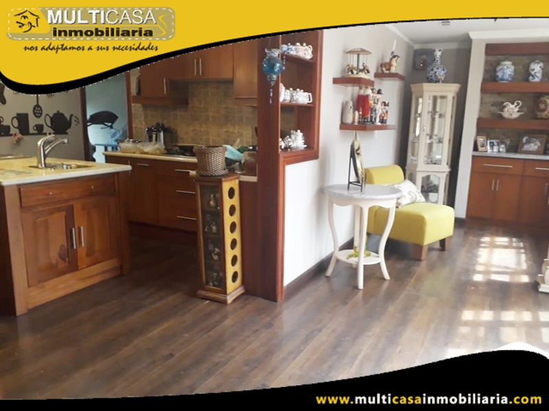 Casa en Venta a Crédito en Condominio Privado Sector Narancay Cuenca-Ecuador