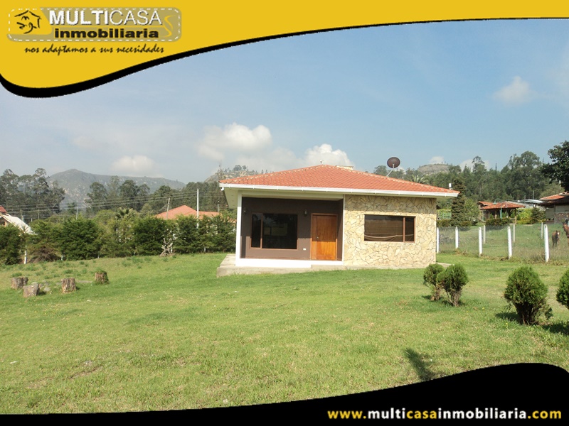 Casa con Terreno en Venta a Crédito Sector Zhullin Azogues-Ecuador