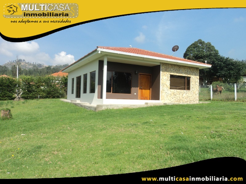 Arriendo Casa con Terreno Sector Zhullin Azogues-Ecuador