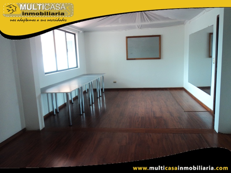 Arriendo Oficina en Coworking (Compartida) Sector Paucarbamba Cuenca - Ecuador