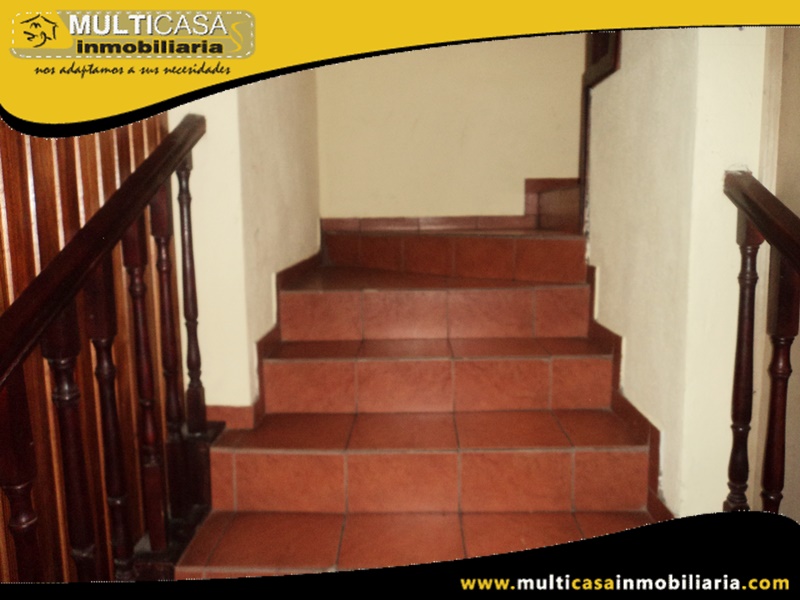 Casa de Tres Pisos más Tres Departamentos en Venta a Crédito Sector Gapal Cuenca-Ecuador
