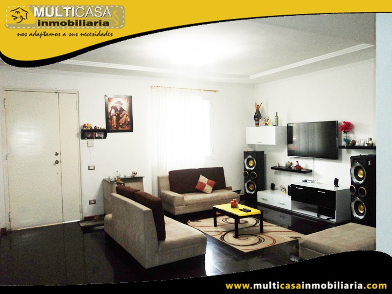 Casa Comercial en Venta a Crédito Sector Los Trigales Cuenca-Ecuador