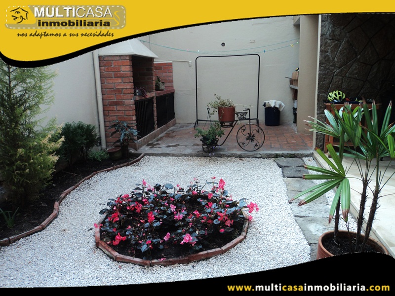 Casa en Venta a Crédito Sector Av. Primero de Mayo Cuenca - Ecuador