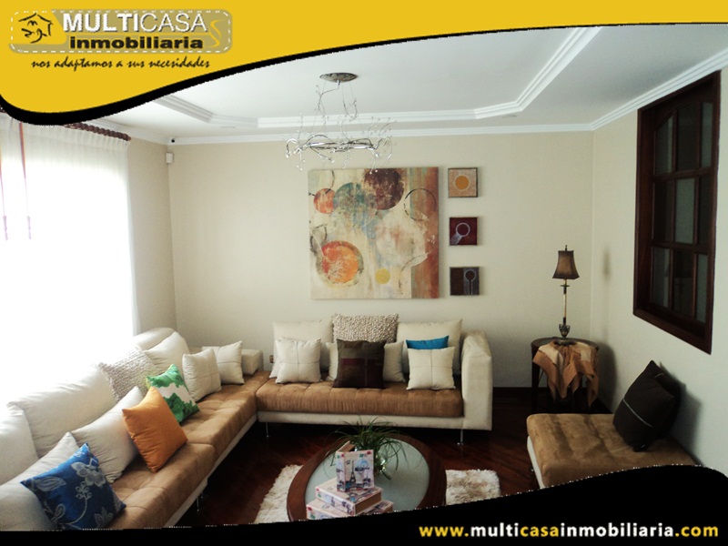 Casa en Venta a Crédito Sector Av. Primero de Mayo Cuenca - Ecuador