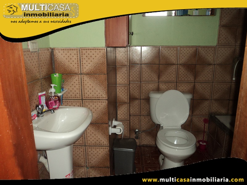 Casa de Tres Departamentos en Venta a Crédito Sector Totoracocha Cuenca-Ecuador
