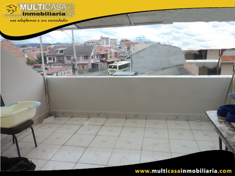 Casa de Tres Departamentos en Venta a Crédito Sector Totoracocha Cuenca-Ecuador