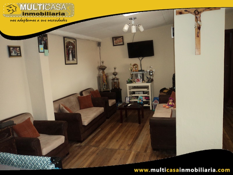 Casa de Tres Departamentos en Venta a Crédito Sector Totoracocha Cuenca-Ecuador