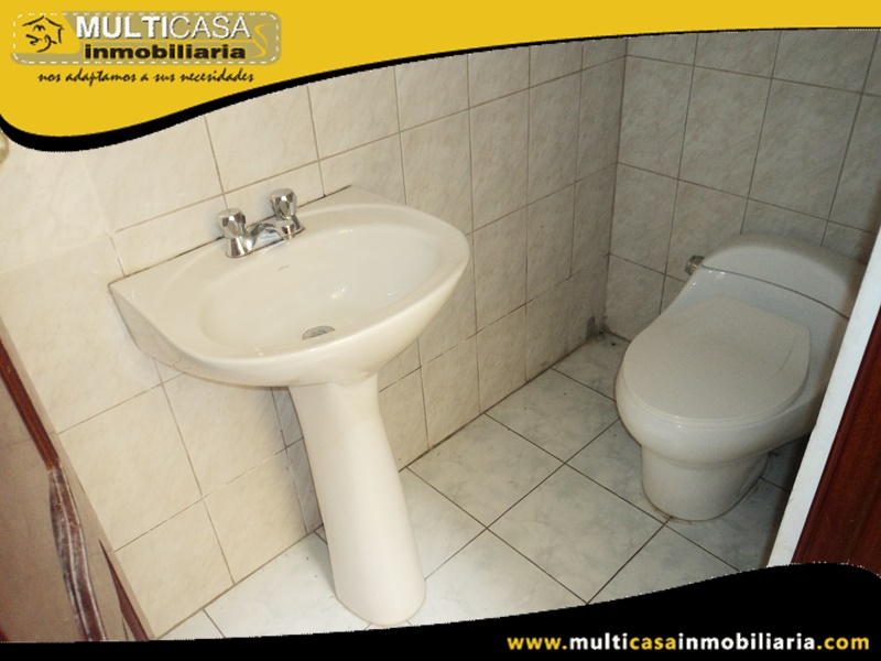 Casa en venta a Crédito Sector Las Orquídeas Cuenca-Ecuador