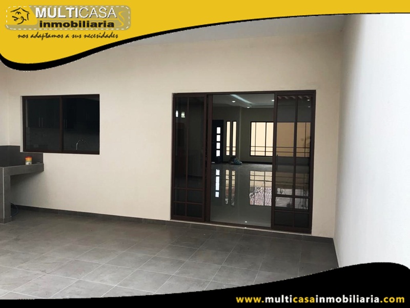 Casa en Venta a Crédito en Condominio Privado Sector Gran Manzana Cuenca - Ecuador