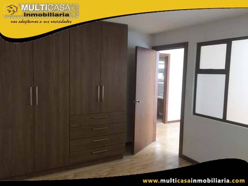 Casa en Venta a Crédito Sector Cdla de los Médicos Cuenca-Ecuador