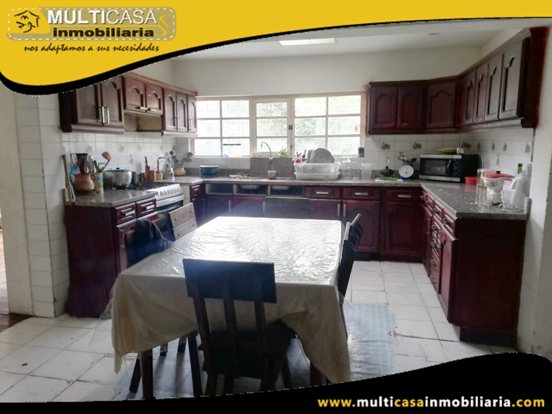 Casa en Venta a Crédito Sector Ciudadela los Ingenieros Cuenca - Ecuador