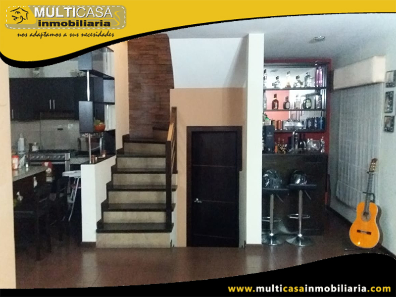 Casa en Condominio Privado de Venta a Crédito Sector Av. González Suárez Cuenca - Ecuador