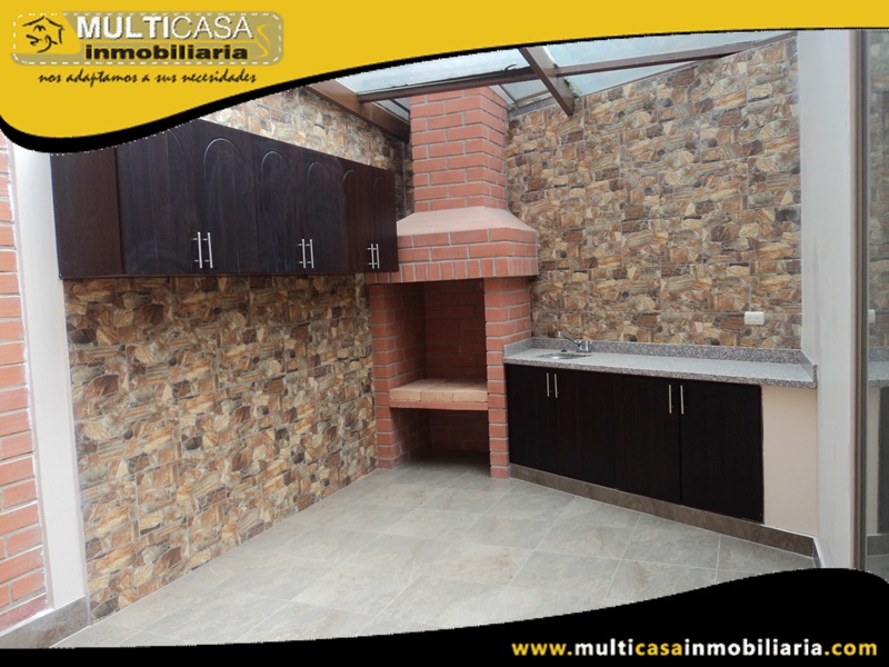 Casa en Urbanización Privada en Venta a Crédito Sector Capulispamba Cuenca-Ecuador