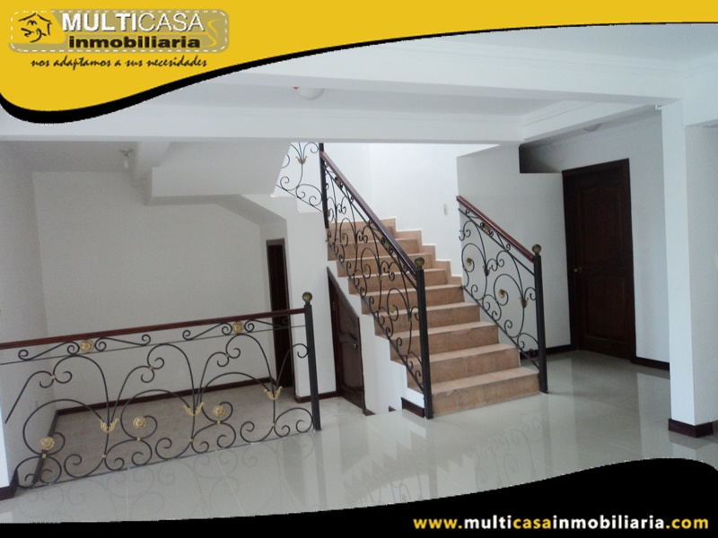 Casa en Venta a Crédito Sector Oro Verde Cuenca-Ecuador