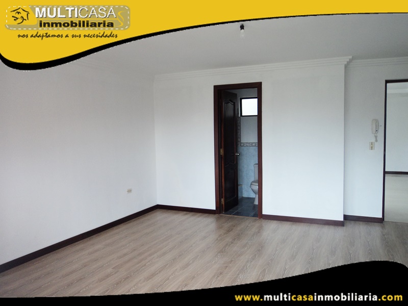 Casa en Venta a Crédito Sector Oro Verde Cuenca-Ecuador