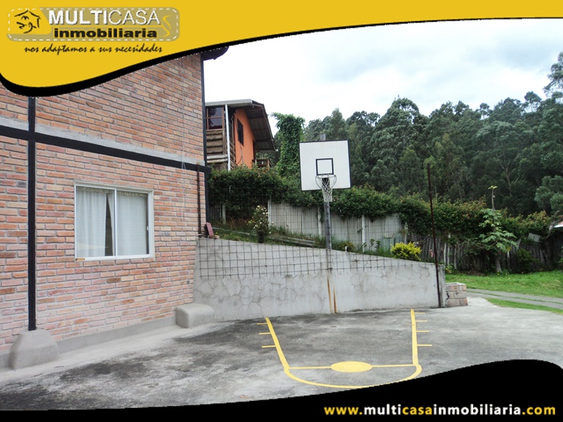 Casa Comercial en Venta a Crédito Sector Universidad del Azuay Cuenca-Ecuador