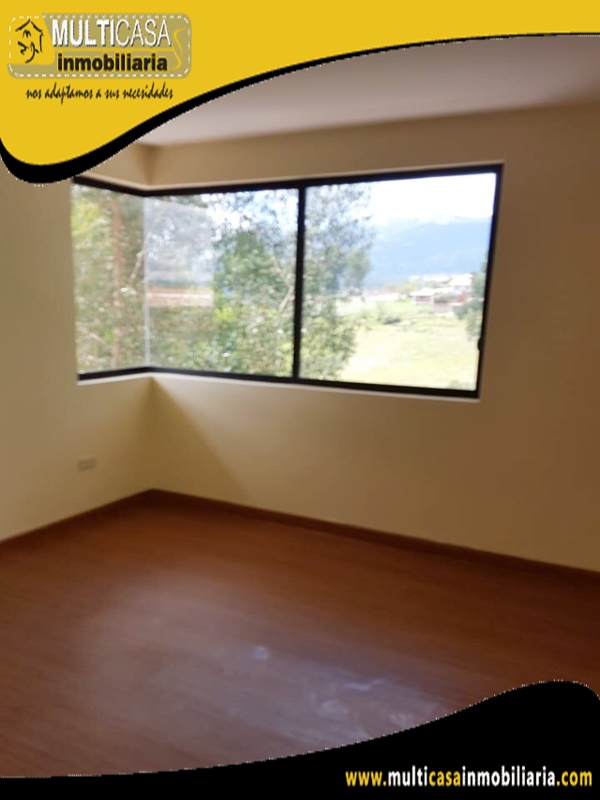 Casa en Venta a Crédito en Urbanización Privada Sector Los Cerezos Cuenca - Ecuador