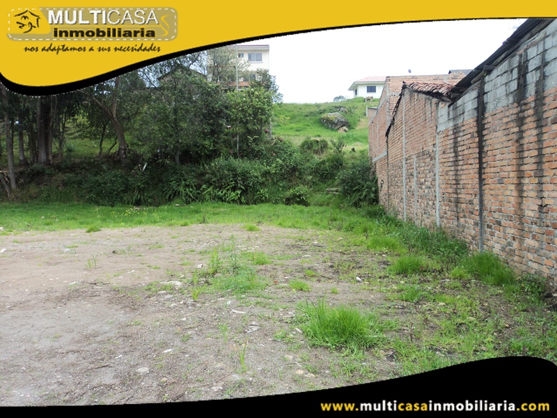 Terreno Comercial de 847 m2 en Venta a Crédito Sector Medio Ejido-Autopista Cuenca-Ecuador