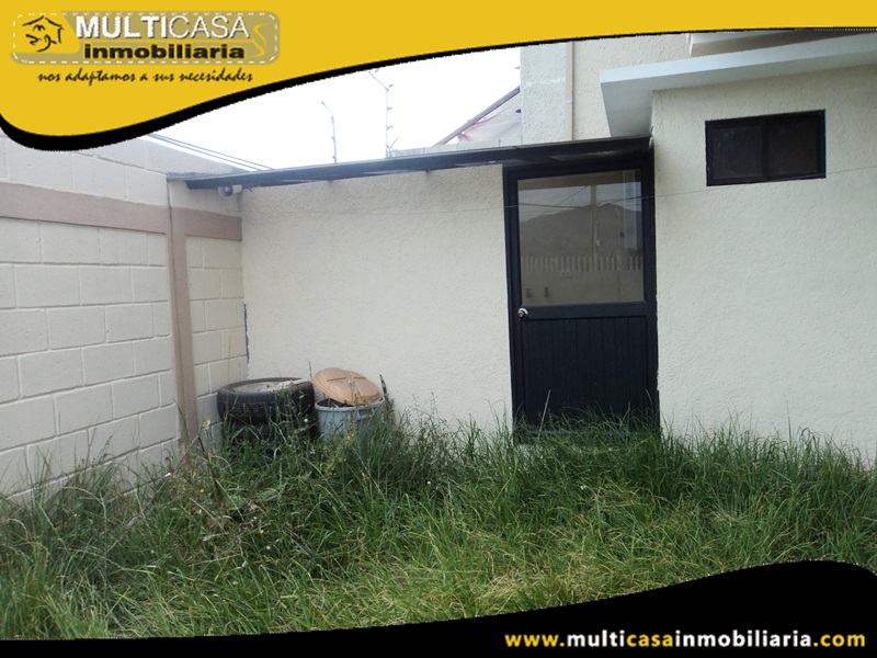 Casa en Venta en Urbanización privada a Crédito Sector el Valle Cuenca Ecuador