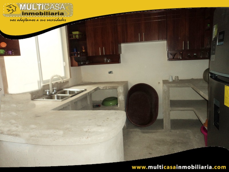 Casa por Terminar en Venta a Crédito Sector Camino Viejo Baños Cuenca-Ecuador