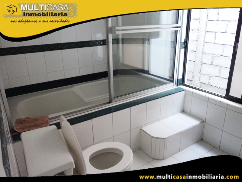 Casa Comecial  en Venta a Credito Sector Bosque de  Monay-Cuenca Ecuador
