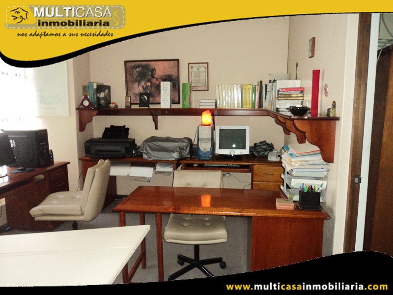 Casa Comercial en Venta a Crédito Sector Centro Historico Cuenca-Ecuador