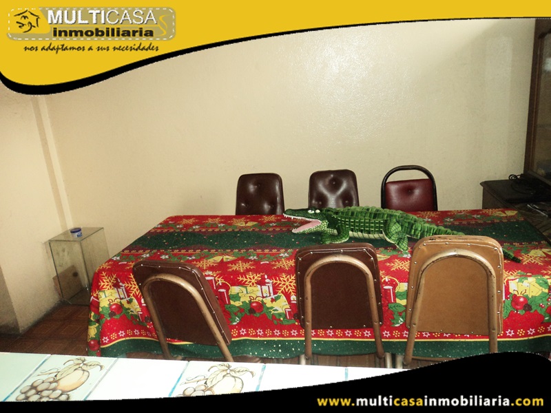 Casa Comercial en Venta a Crédito Sector Centro de Azogues-Ecuador