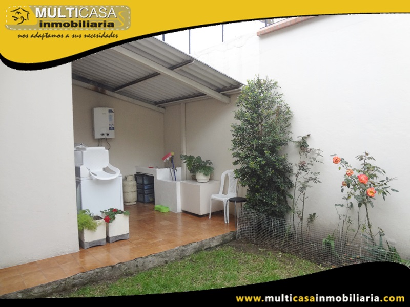 Casa Comercial en Venta a Crédito Sector Calle Arrayanes y Alamos Cuenca-Ecuador