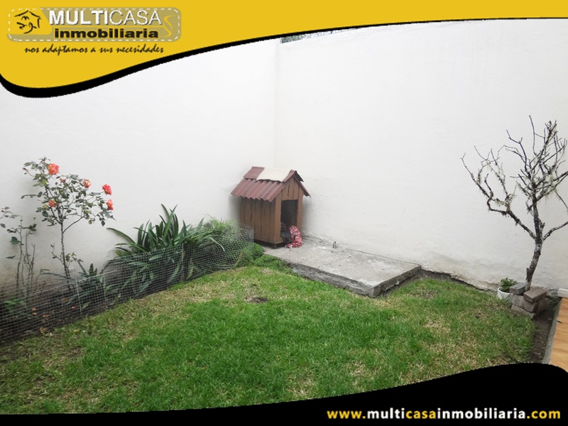 Casa Comercial en Venta a Crédito Sector Calle Arrayanes y Alamos Cuenca-Ecuador