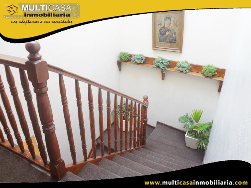 Casa Comercial en Venta a Crédito Sector Calle Arrayanes y Alamos Cuenca-Ecuador
