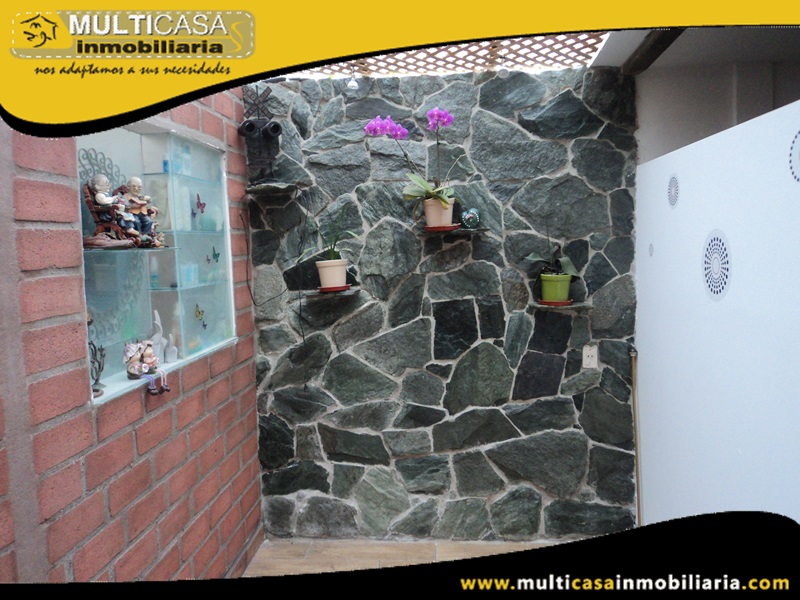 Casa de Tres Departamentos en Venta a Crédito Sector Zhullin- Azogues-Ecuador