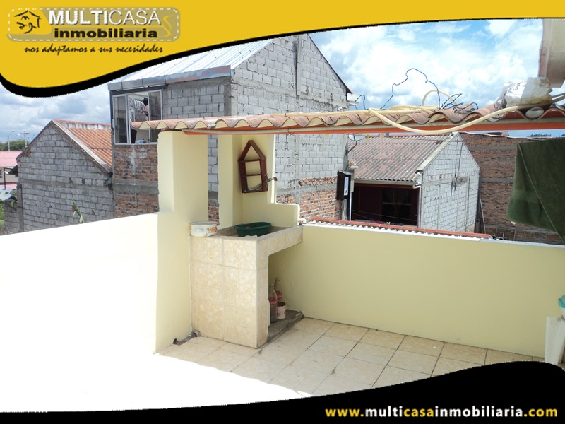 Casa Rentera en Venta a Crédito de Tres Departamentos Sector 10 de Agosto Cuenca-Ecuador