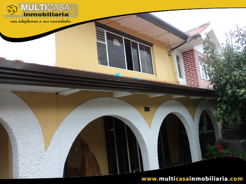 Casa Rentera en Venta a Crédito de Tres Departamentos Sector 10 de Agosto Cuenca-Ecuador