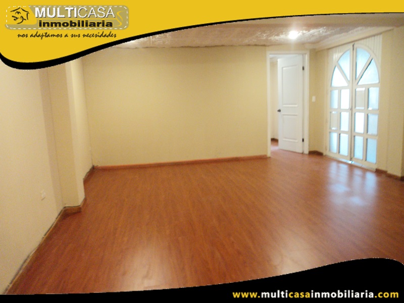 Casa Rentera en Venta a Crédito de Tres Departamentos Sector 10 de Agosto Cuenca-Ecuador