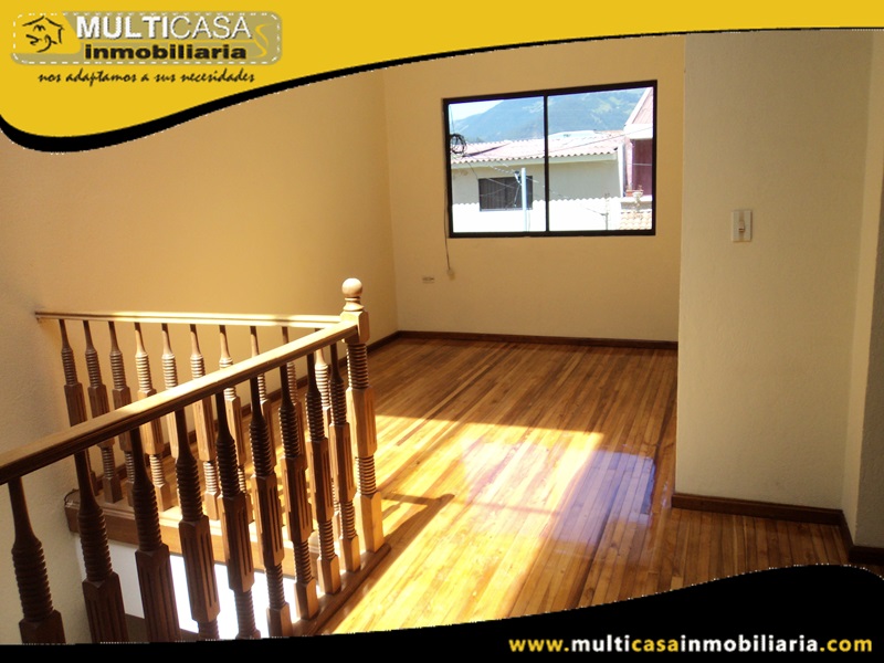 Casa en Venta a Crédito Sector Cdla. Simón Bolívar Cuenca-Ecuador