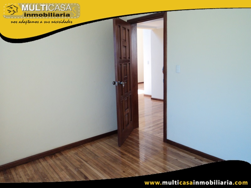 Casa en Venta a Crédito Sector Cdla. Simón Bolívar Cuenca-Ecuador