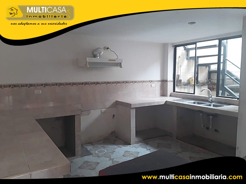 Casa en Venta a Credito en Urbanización los Nogales Sector Machangara Cuenca -Ecuador