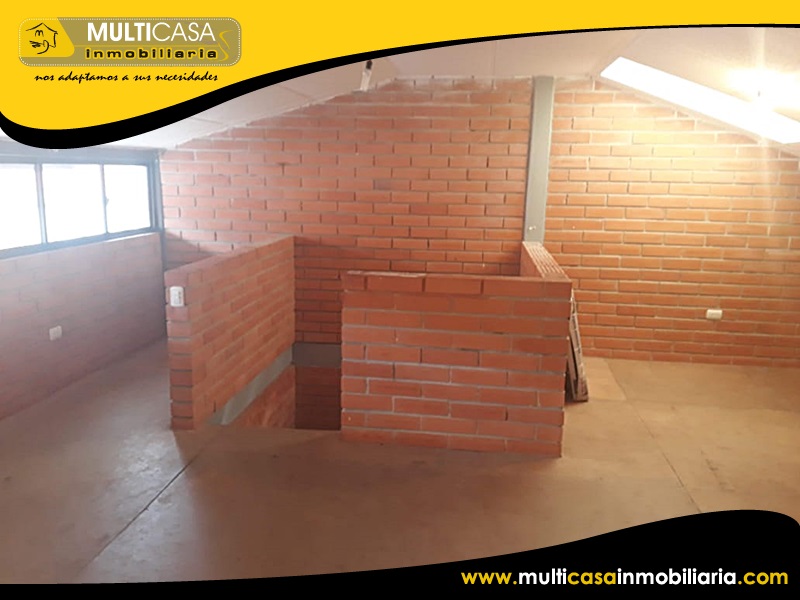 Casa en Venta a Credito en Urbanización los Nogales Sector Machangara Cuenca -Ecuador