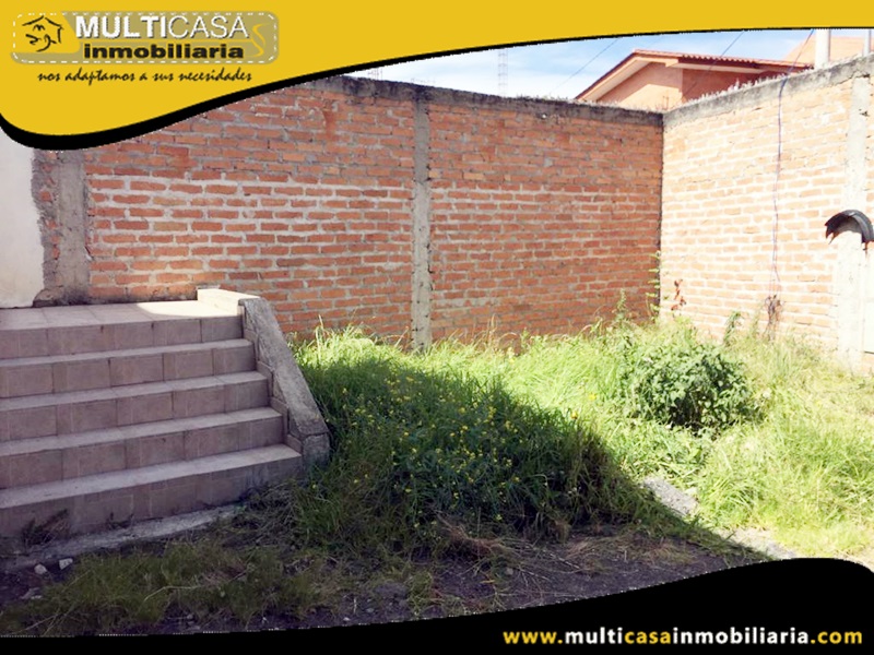 Casa de Tres departamentos y un local Comercial en Venta a Crédito (Por terminar Primera Planta) Sector Rio Amarillo- Cuenca-Ecuador