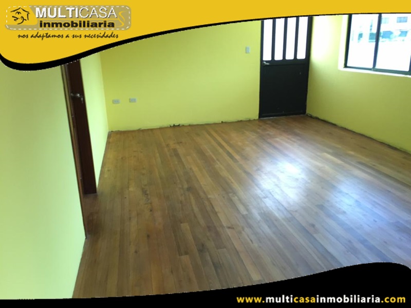 Casa de Tres departamentos y un local Comercial en Venta a Crédito (Por terminar Primera Planta) Sector Rio Amarillo- Cuenca-Ecuador