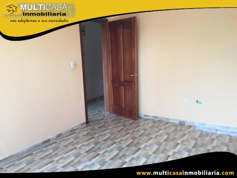 Casa de Tres departamentos y un local Comercial en Venta a Crédito (Por terminar Primera Planta) Sector Rio Amarillo- Cuenca-Ecuador