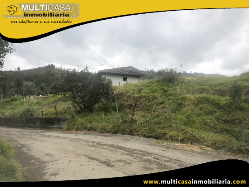 Terreno con Media Agua en Venta a Crédito Sector Santa Ana Cuenca-Ecuador