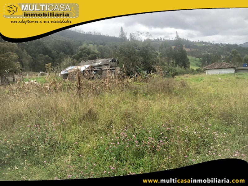 Terreno con Media Agua en Venta a Crédito Sector Santa Ana Cuenca-Ecuador