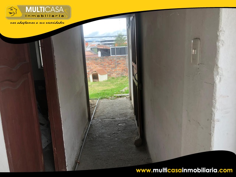 Casa con Dos Mini Departamentos en Venta a Crédito Sector Quinta Chica Cuenca-Ecuador