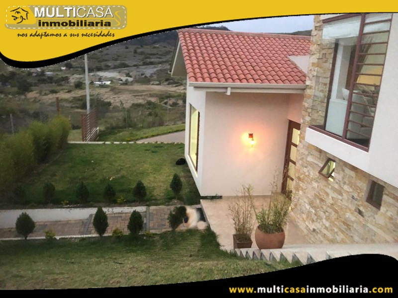 Casa en Venta a Crédito Sector Challuabamba Cuenca-Ecuador
