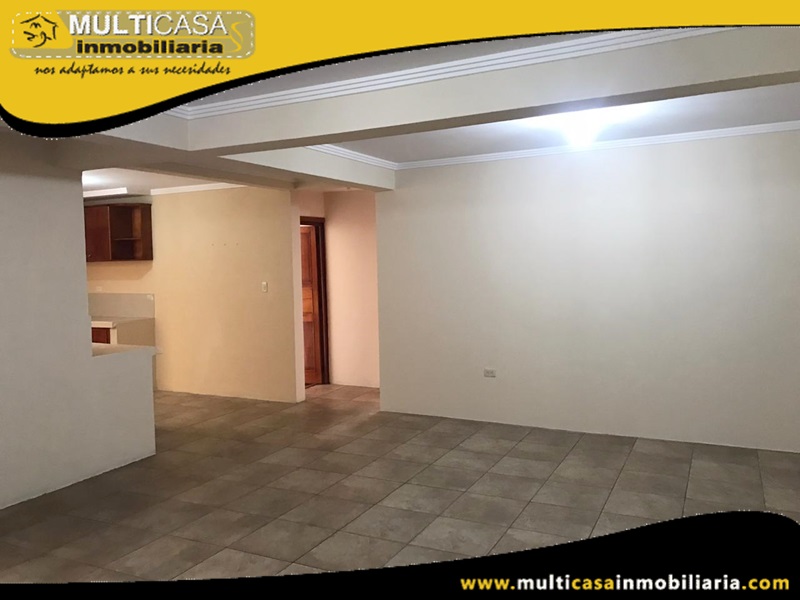 Casa de Cuatro departamentos en Venta a Crédito Sector Huayna-Capac Cuenca-Ecuador
