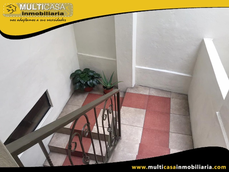 Casa de Cuatro departamentos en Venta a Crédito Sector Huayna-Capac Cuenca-Ecuador