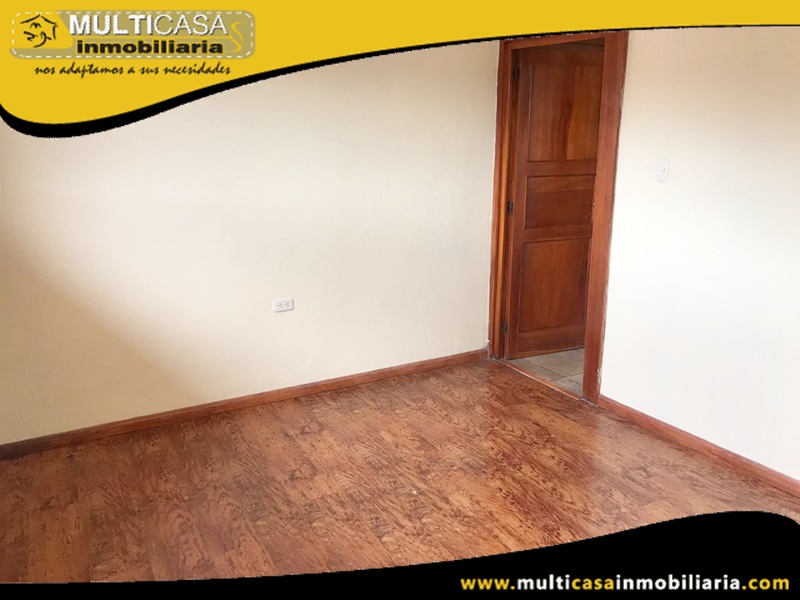 Casa de Cuatro departamentos en Venta a Crédito Sector Huayna-Capac Cuenca-Ecuador