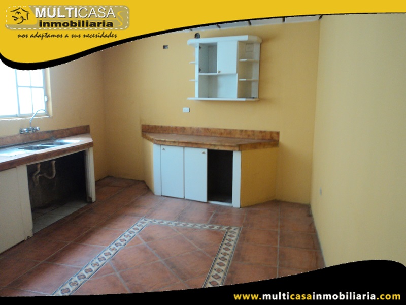 Arriendo Casa con Local Comercial Sector Misicata Cuenca-Ecuador