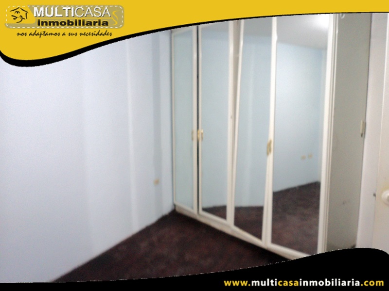 Arriendo Casa con Local Comercial Sector Misicata Cuenca-Ecuador
